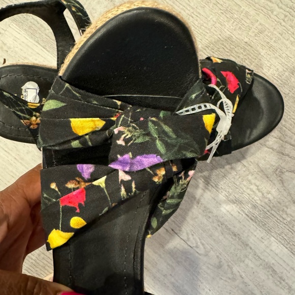 🌸Ted Baker London Cardone Floral Print Espadrille 🌸 7.5 M NWT - Picture 2 of 8